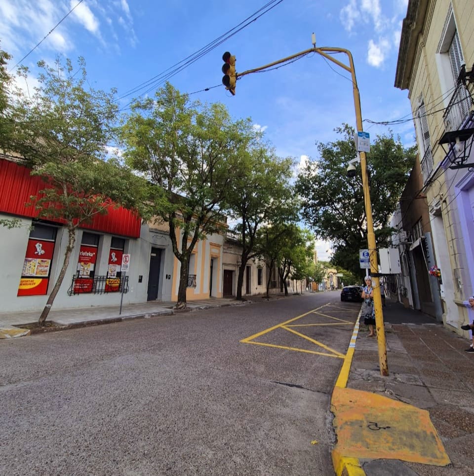 Cambio de parada de colectivos en San Martin y 9 de julio